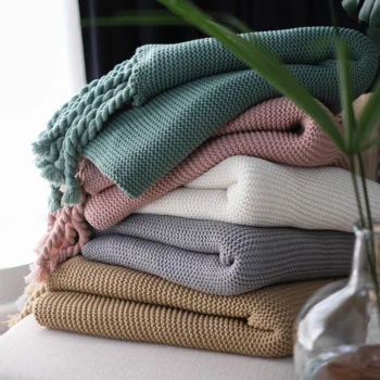 Super Soft Knitted Throw Blankets with Tassels